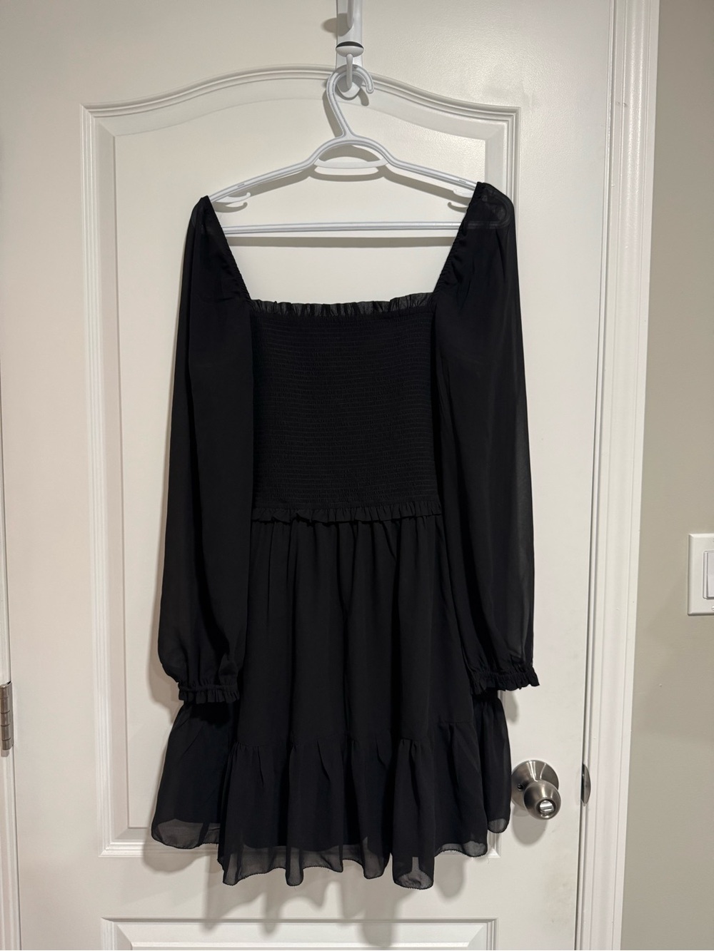 NWT RD Style Black Square-Neck Long Sleeve Tiered Mini Dress
